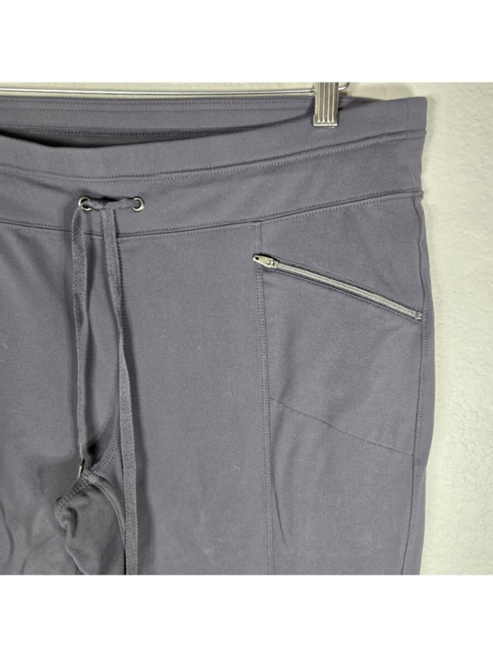 Athleta Metro Slouch XL Joggers Pants Black Drawstring Zip Pocket Dark Gray - Picture 5 of 16
